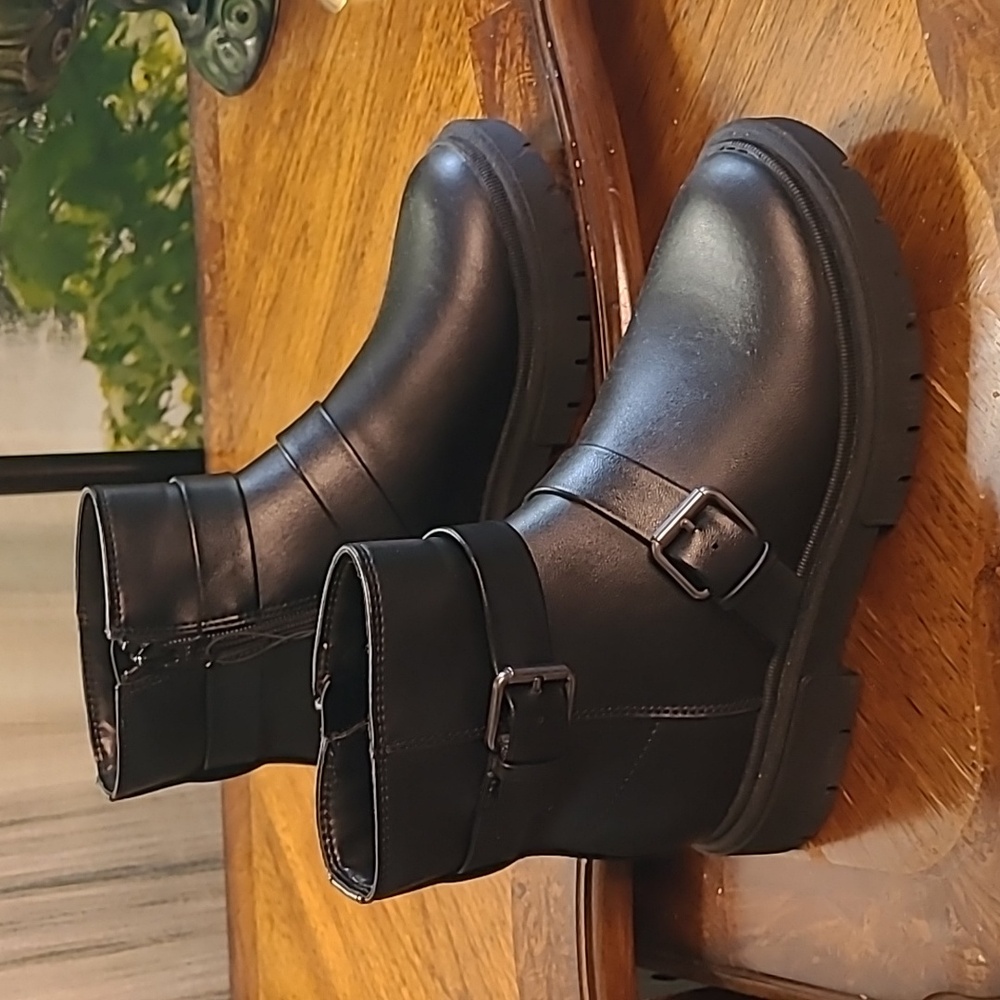 New! Art Class Girls 4 Trendy combat moto black ankle shoe boots - Picture 1 of 9